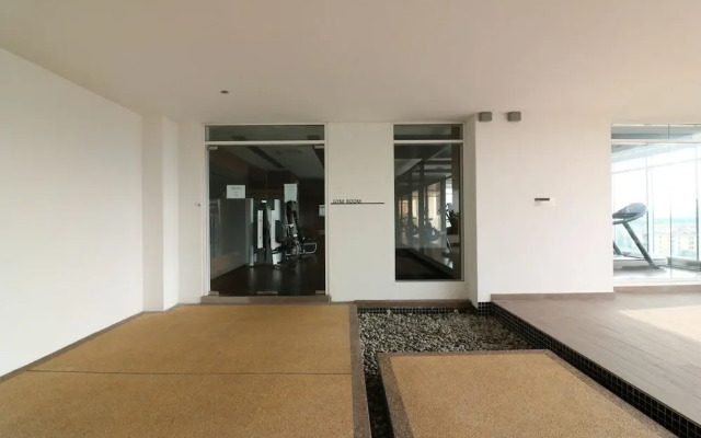 Victoria Home Sentrio Suites