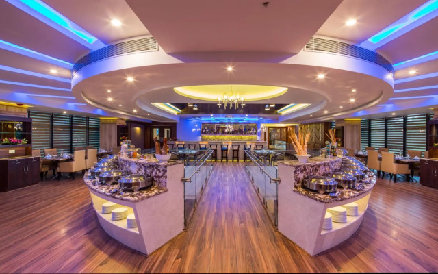 Clarks Exotica Convention, Resort & Spa