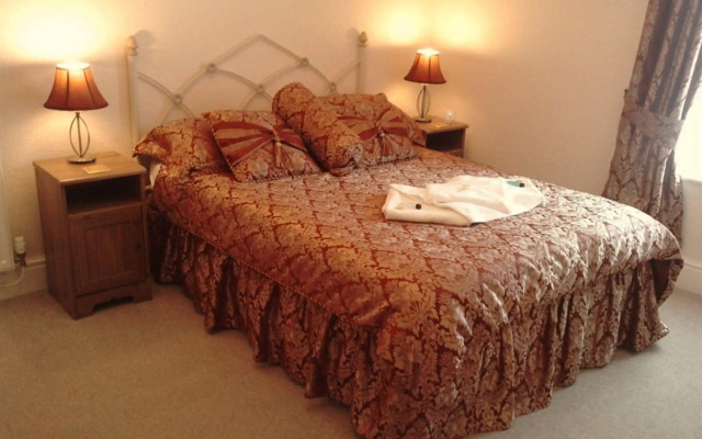 Ascot House Guest House (Adults Only)
