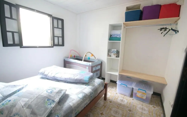 House With 4 Bedrooms in Cilaos, With Wonderful Mountain View, Enclosed Garden and Wifi - 4 km From the Slopes - фото 5