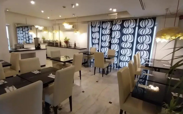 Crystal Hotel