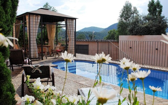 House With 4 Bedrooms in Navas de Estena, With Wonderful Mountain View