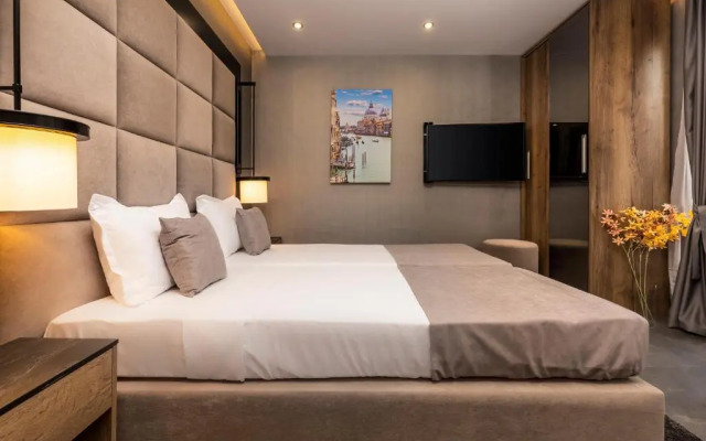 SOHO Apart House