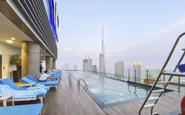 Stone Tree - Furnished 2BR with Infinity Pool
