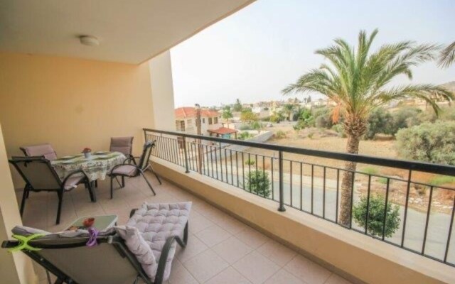 Beautiful 2-bed Apartment in Oroklini