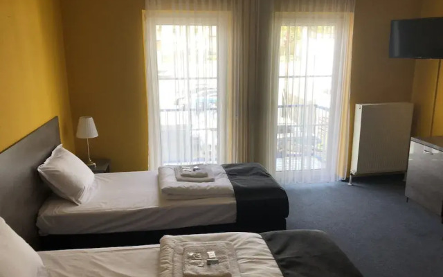 Simona Hotel Frankfurt Airport