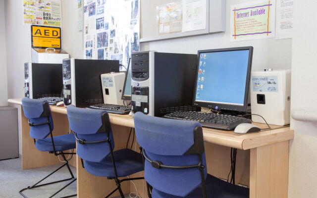 Shin-Osaka Youth Hostel