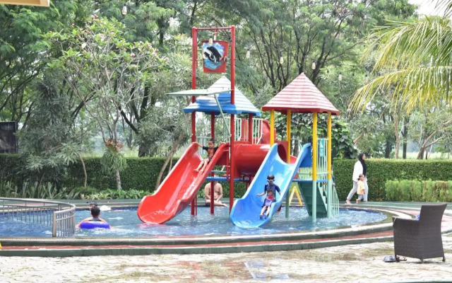 Lorin Syariah Hotel Sentul