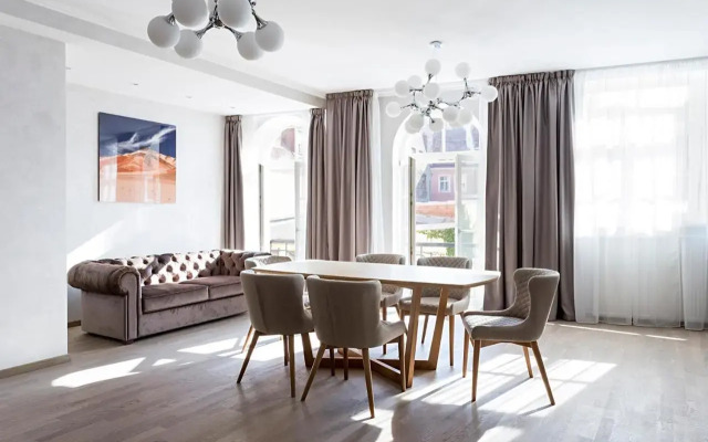 Apartment on Tirgonu Street