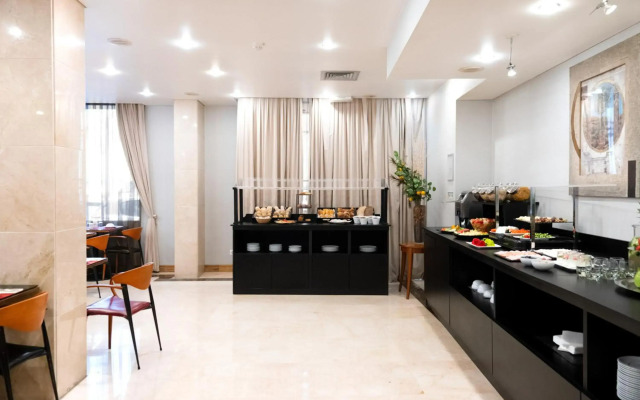 SANA Reno Hotel