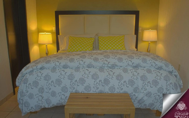 Casa Corazón de Plata Suites