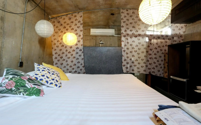 Mo Rooms