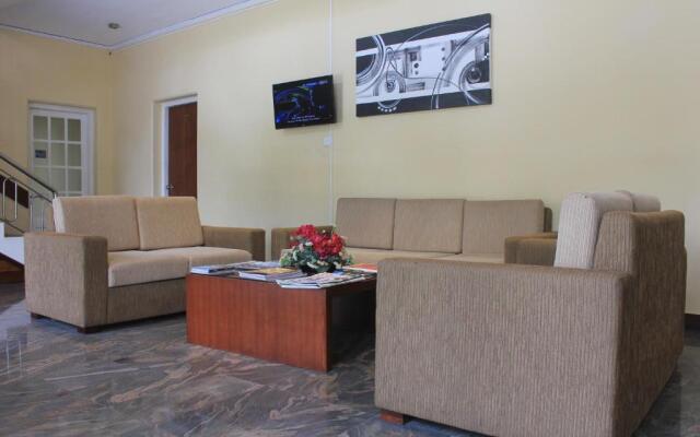 Grand 7 Hotel - Thalawathugoda