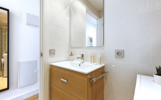Picasso Suite by Madflats Collection