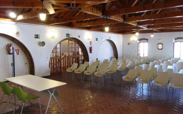 Albergue Inturjoven El Bosque