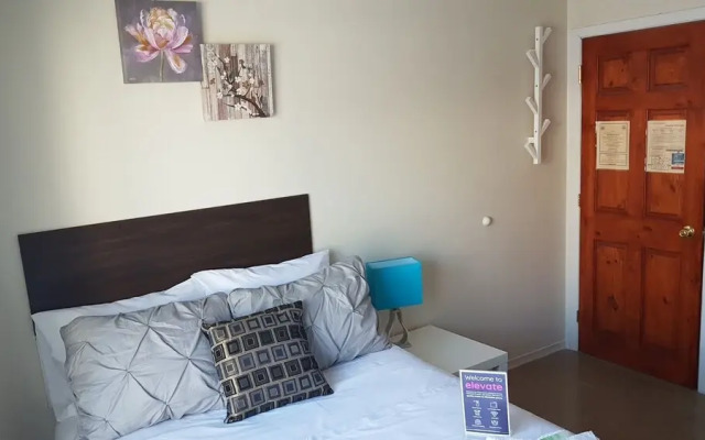 Crestview Guest House
