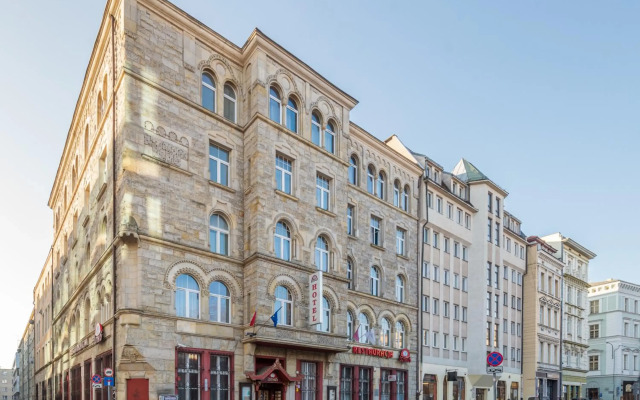 Lothus Hotel