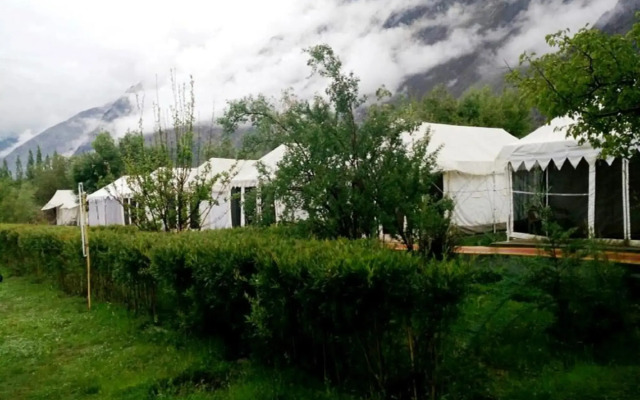 Hotel Nubra Delight and Camps