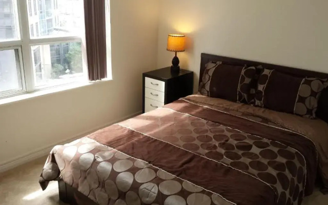 2 Bedroom 1 Bathroom Prime Location in Mississauga