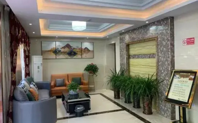 Xinyang Lakeside Boutique Hotel