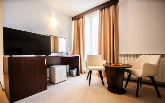 Hotel La Dolce Vita