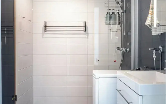 Modern 1BR Home with Sauna & Balcony