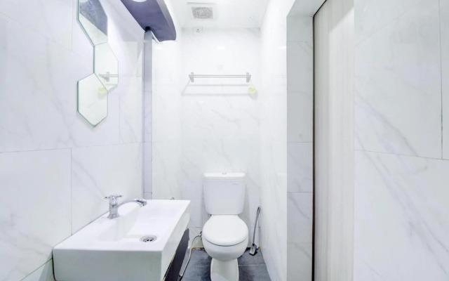 Hotel O Jalan Jenderal Sudirman Near Imam Bonjol Square
