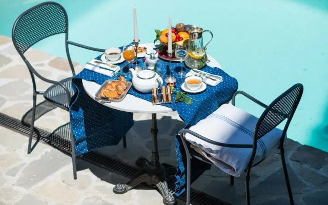 Villa with pool and SPA in Langhe