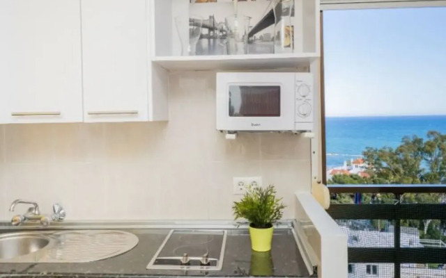 Sea Views Studio 712