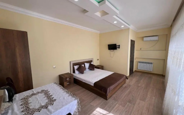 Rahat Hostel