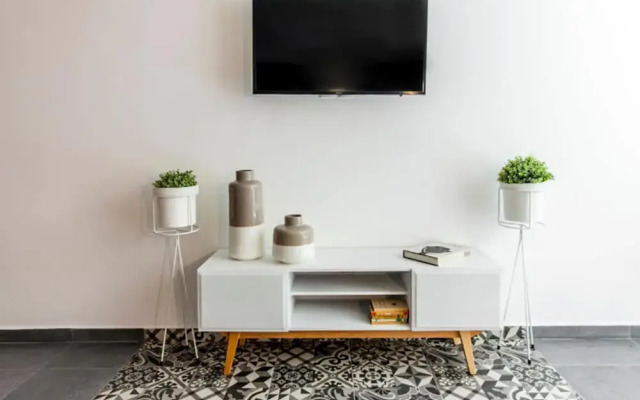 NIU Modern & Centric Lofts