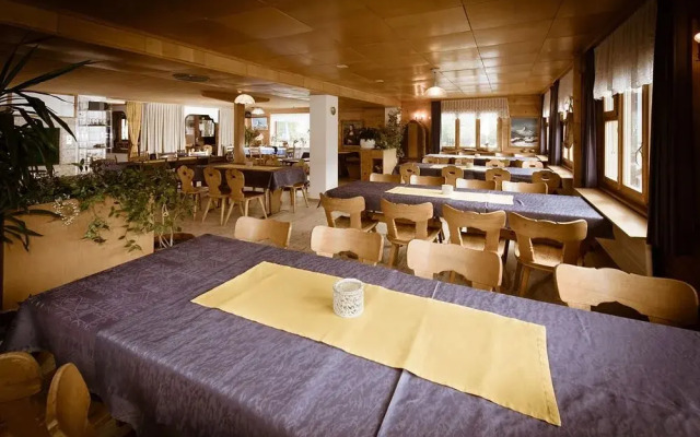 Hotel Bellevue Grächen