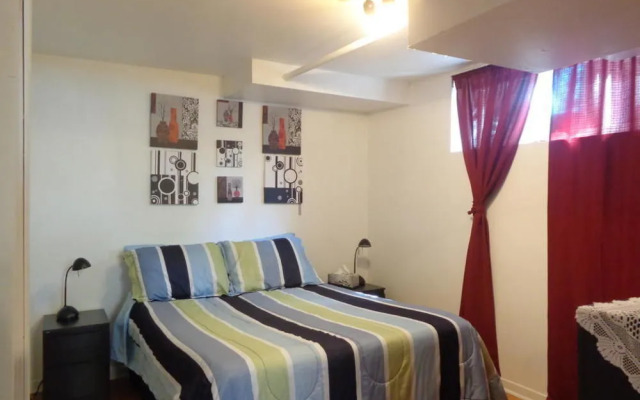 Adib Apartments - 1530 Gilles St, Unit 4 (Basement)