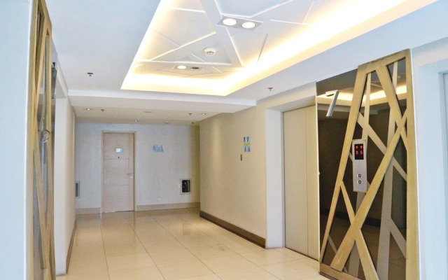 CondoDeal at Sea Residences