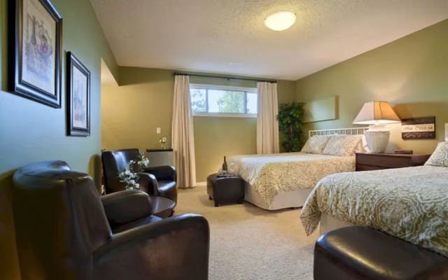 Kelowna Apple Tree Bed & Breakfast