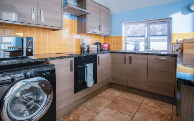 Ewyn Y Don - 2 Bedroom Apartment - Pendine