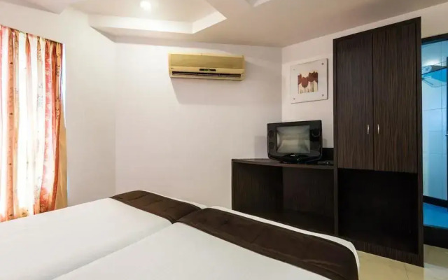 OYO Premium Mumbai Terminal T2