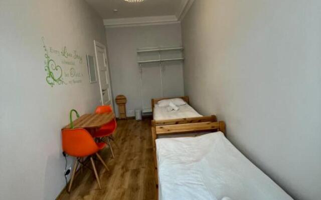 Orange Cat Rooms