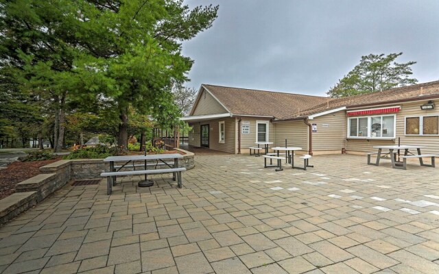Pet-friendly Pocono Vacation Rental w/ Lake Access