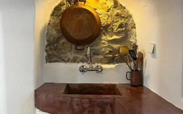 The Commander s House