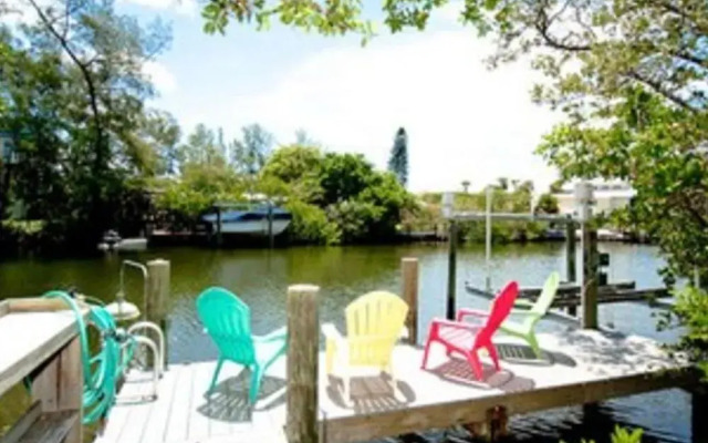 Paradise Pointe