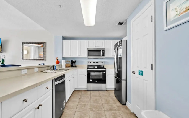 Majestic Beach Towers 1-1213