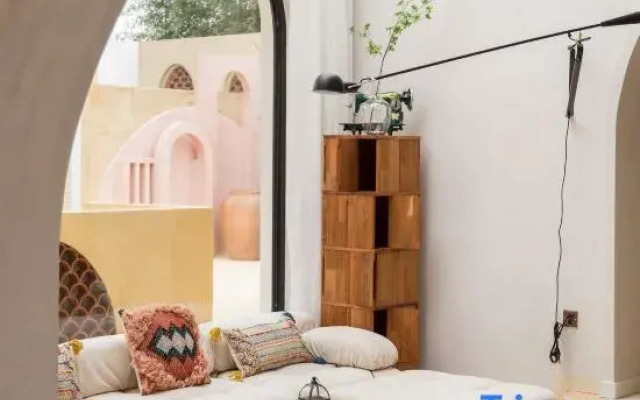 Sanjian Homestay (Shanghai International Tourism Resort)