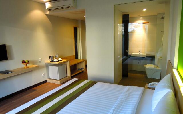 Grand Whiz Hotel Nusa Dua