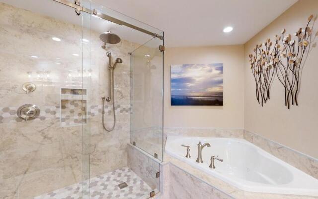 5402 Hampton Place South