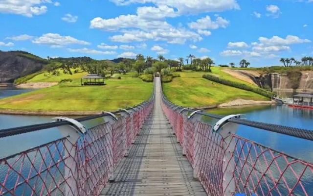 Elong ME Hotel (Chenzhou Wulingguangchang)