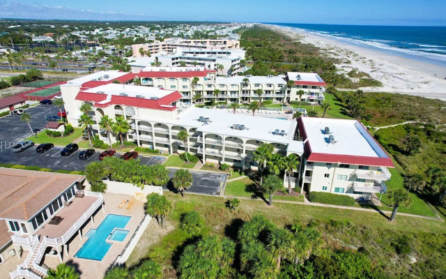 Oceanfront 3BR Condo: Gated, Breathtaking View