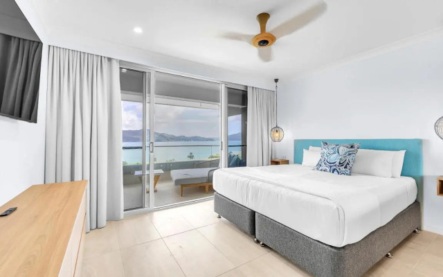 The Elite F208 by HamoRent on Hamilton Island