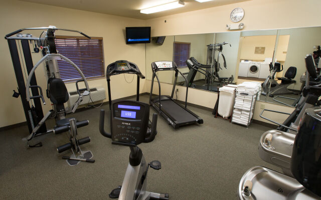 Candlewood Suites Springfield by IHG