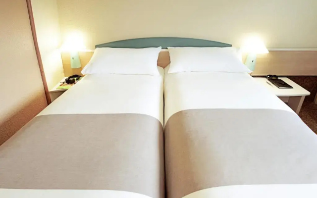 Ibis Guimaraes
